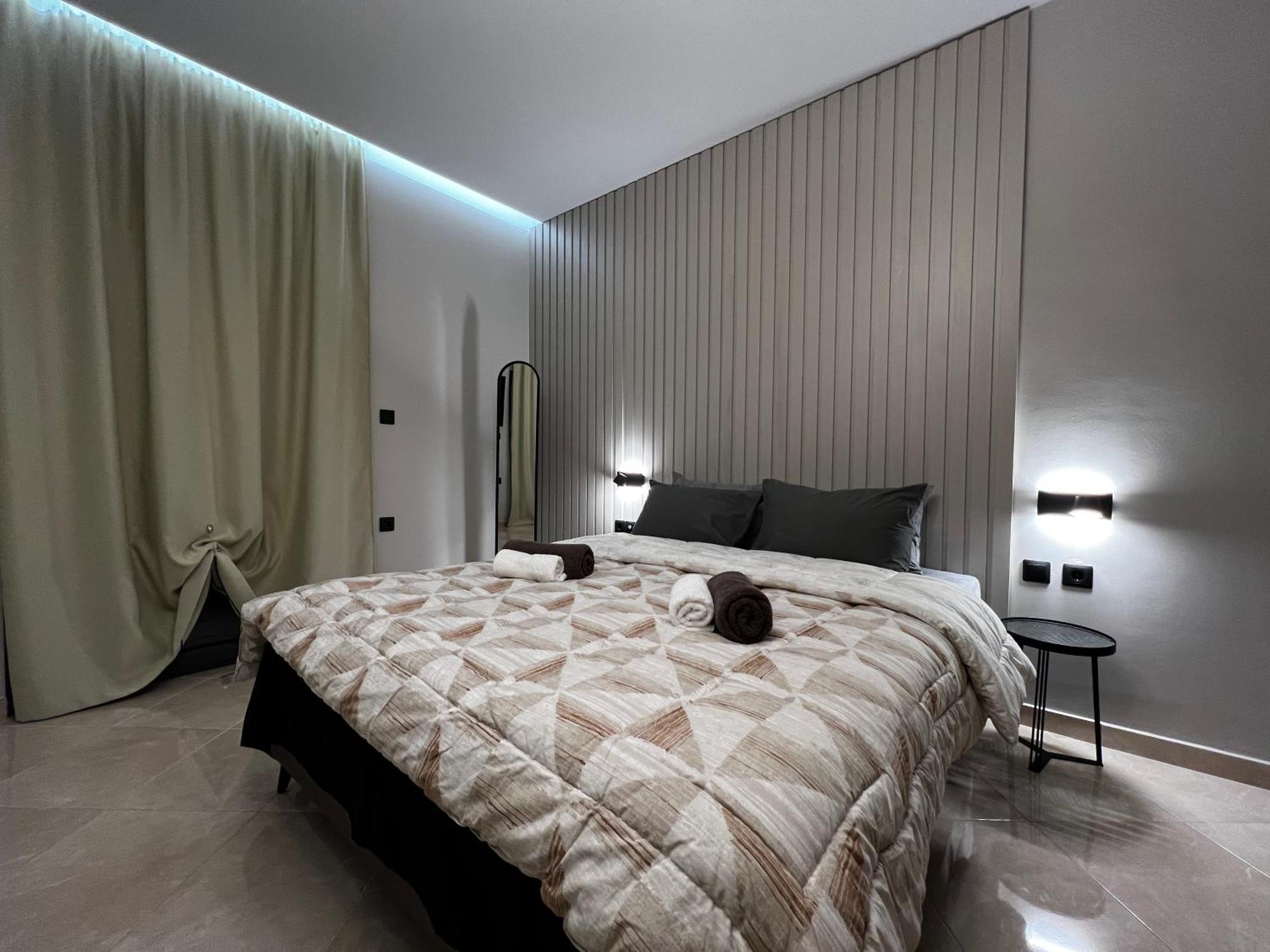 Suite Rooms -Fine Living Vevi Exterior photo